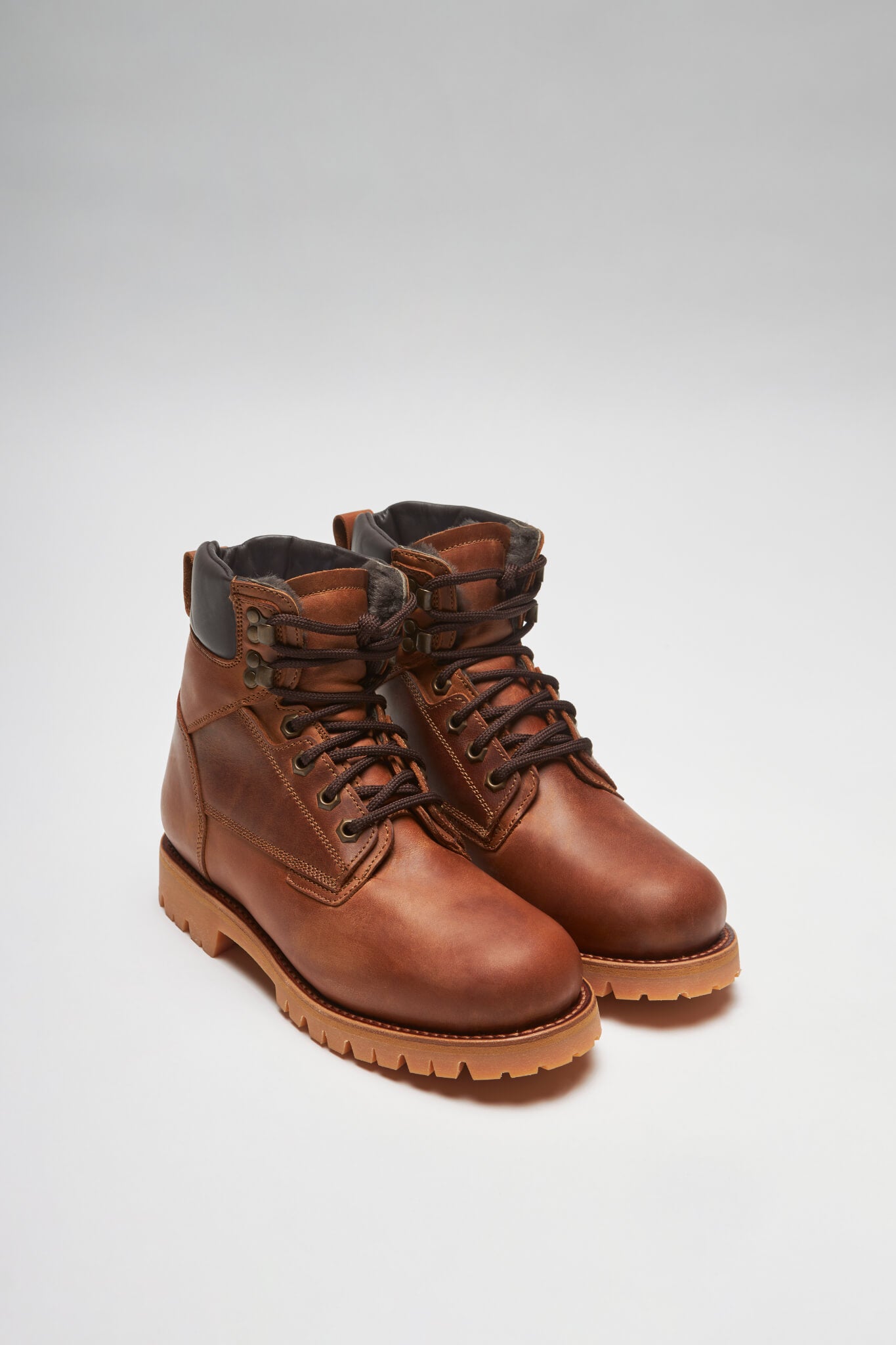 MOUNTAIN PEAK FUR Cuero