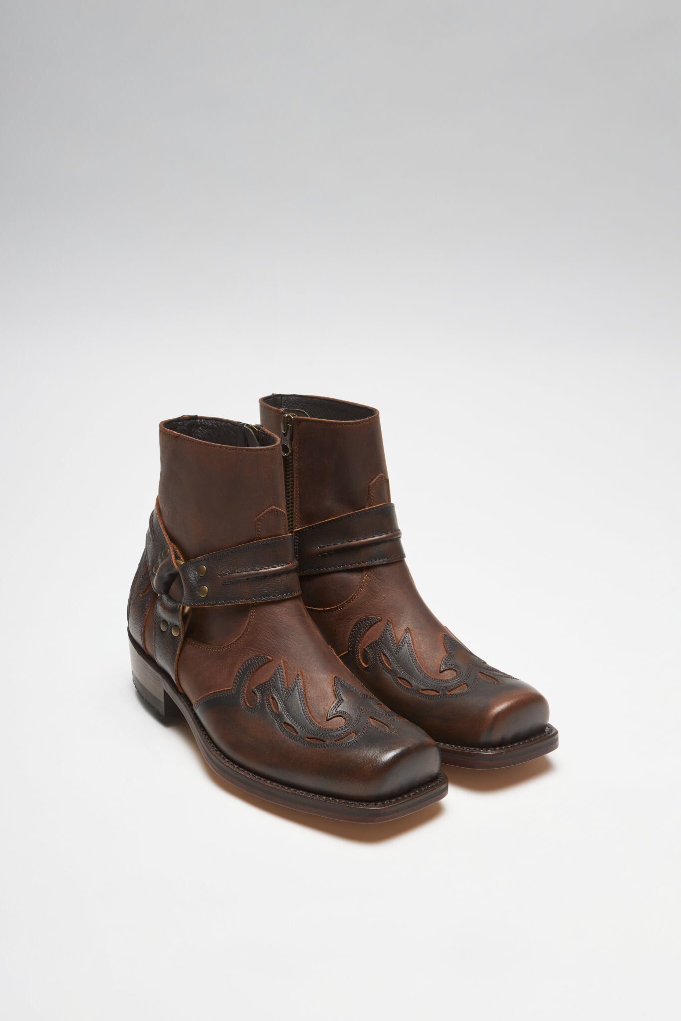 TAURO LOW Zamora Sadale