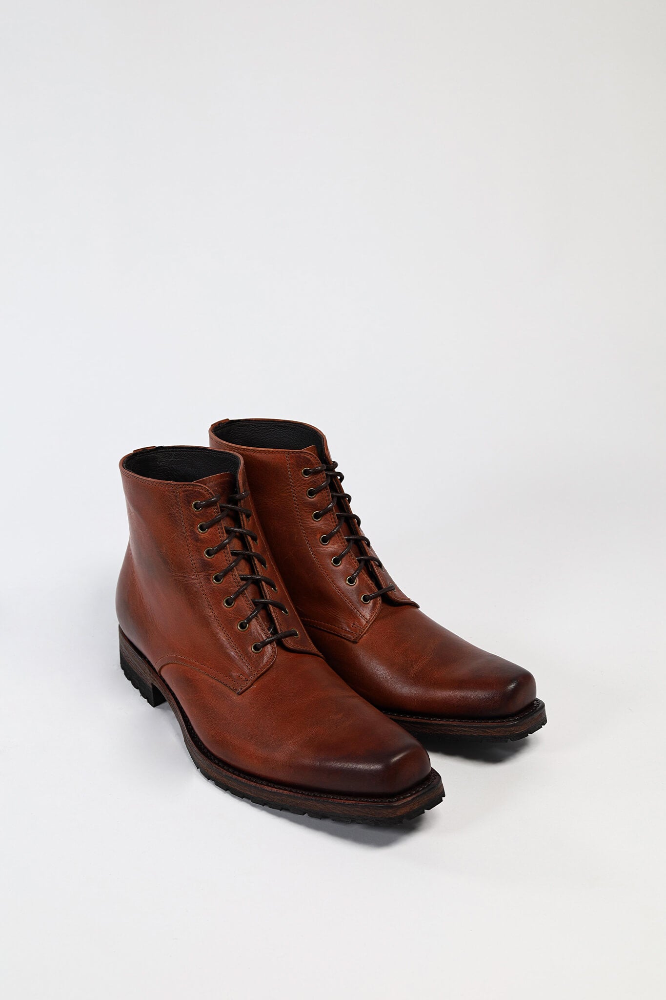 ALVARO LACE Castano